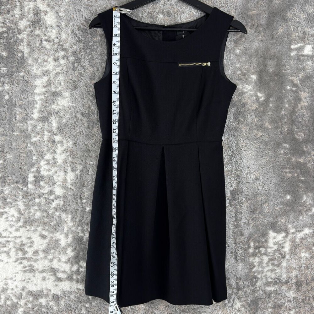 H&M Size 6 Casual Sleeveless Fit Flare Mini Dress Black Zip Lined Stretch